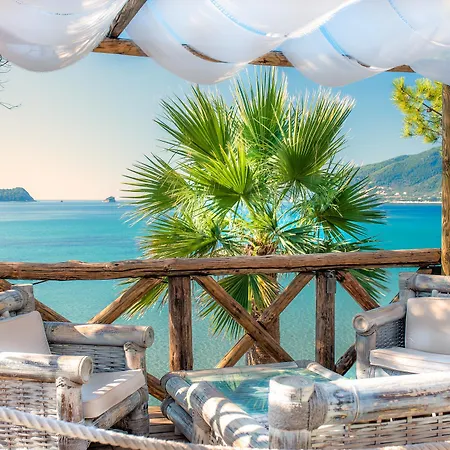 Gloria Maris And Laganas