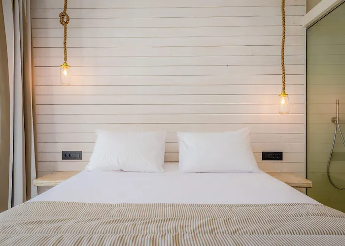 Gloria Maris And Laganas