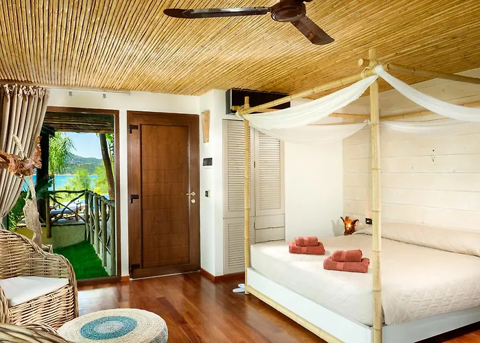 Hotel Gloria Maris And
