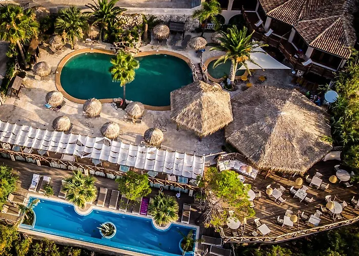 Hotel Gloria Maris And 4*