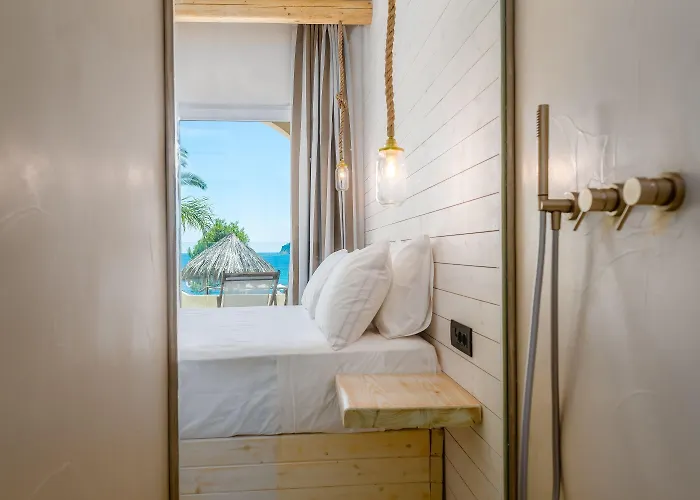 Hotel Gloria Maris And 4*