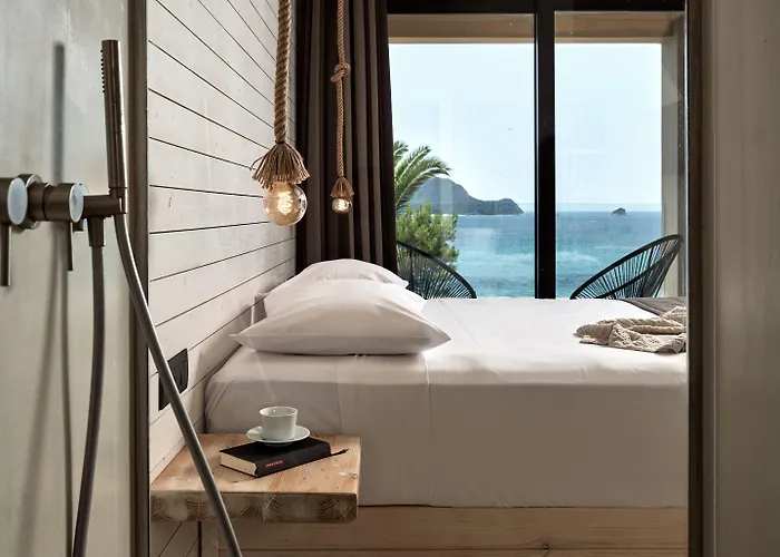 Gloria Maris And Hotel 4*
